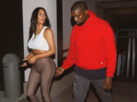 Kim Kardashian obsypana brokatem na nagie ciało